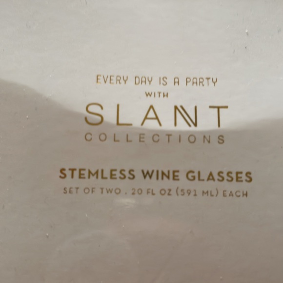 Mr and Mrs stemless wine 🍷 glasses - Picture 5 of 7